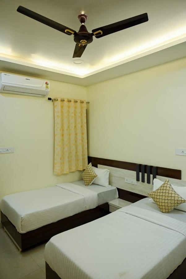Hotel Golden Bliss Bhopal Extérieur photo