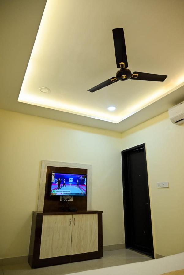 Hotel Golden Bliss Bhopal Extérieur photo