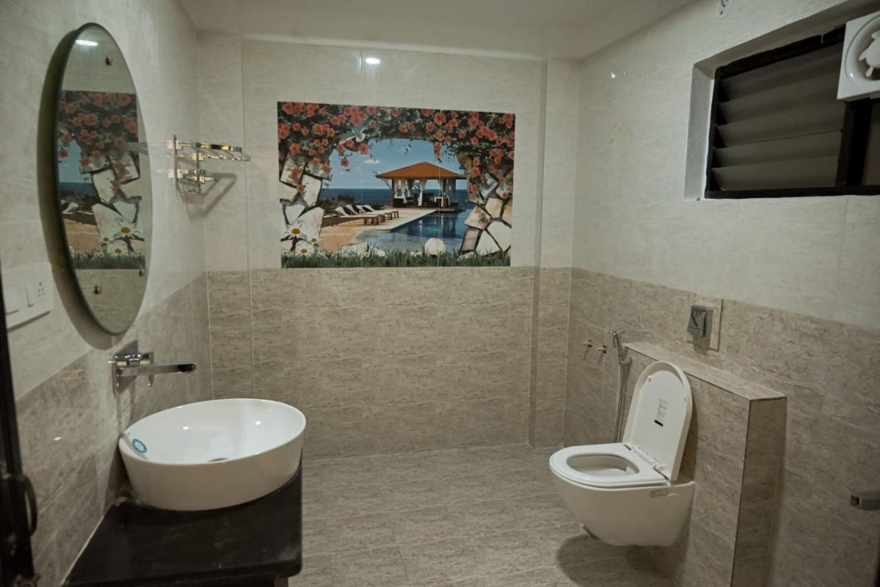 Hotel Golden Bliss Bhopal Extérieur photo