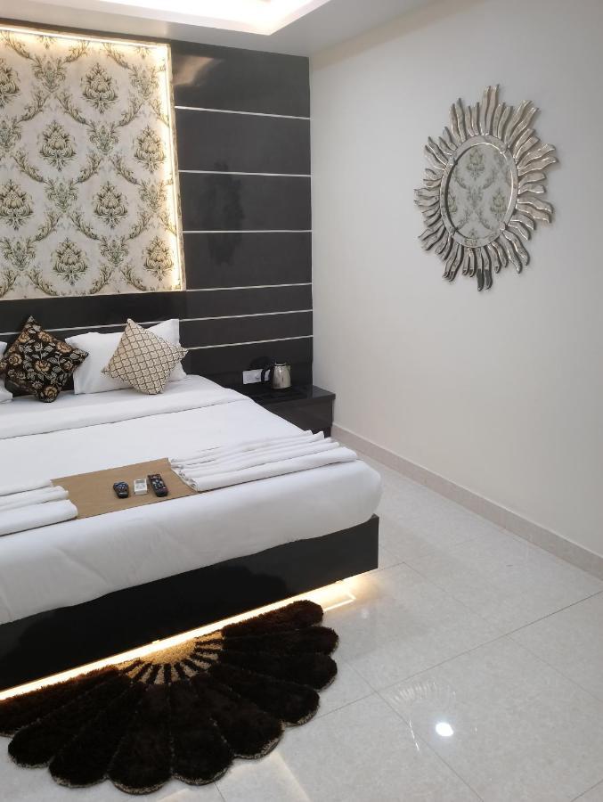 Hotel Golden Bliss Bhopal Extérieur photo