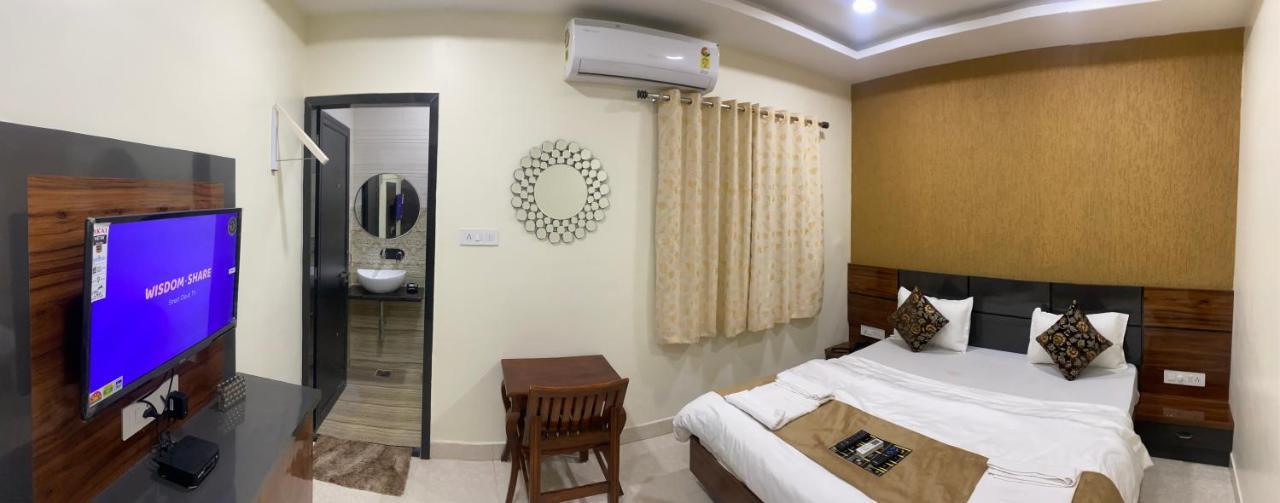 Hotel Golden Bliss Bhopal Extérieur photo